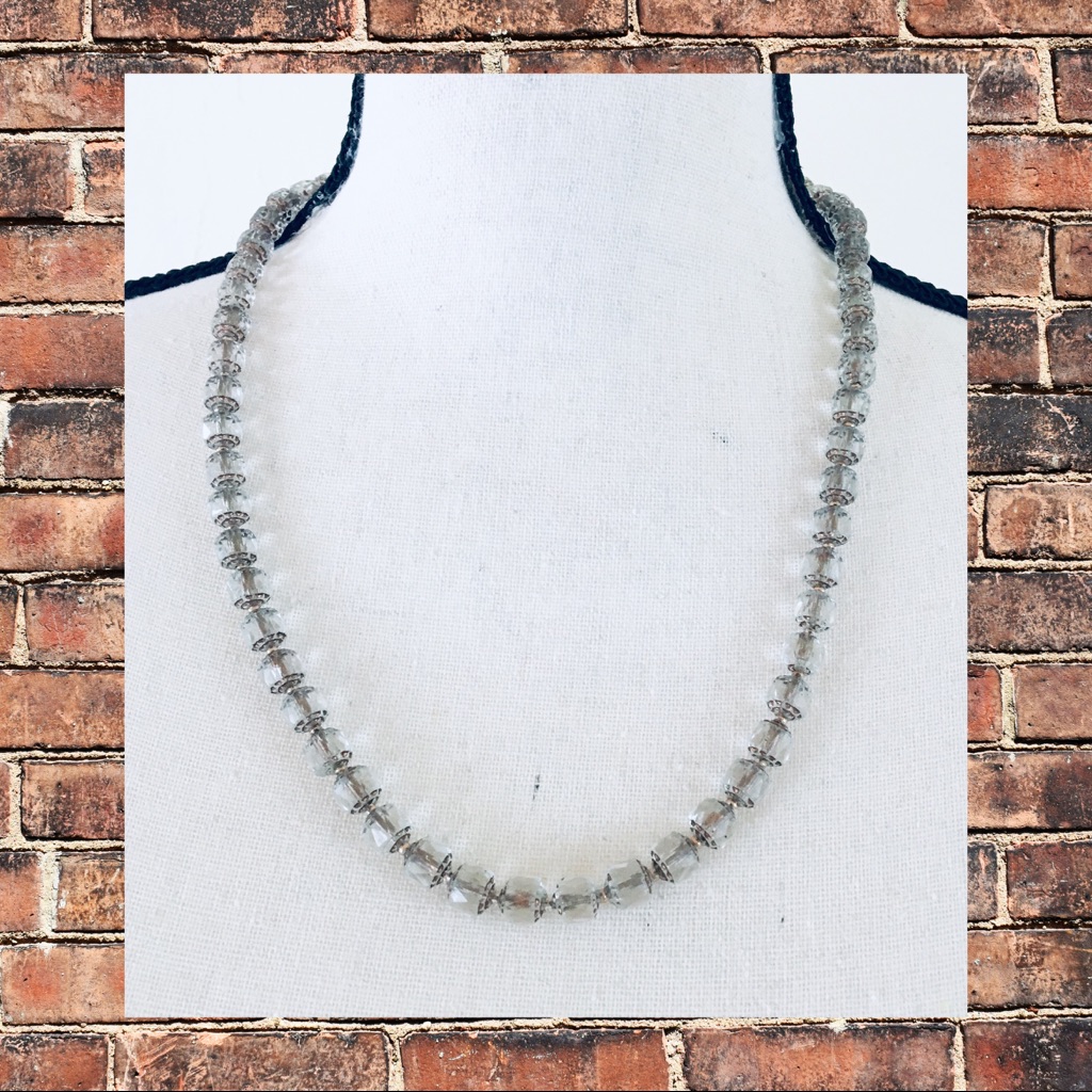 Vintage Faceted Glass Bead Necklace 21 Inches